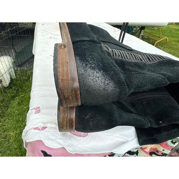 Ugg Black leather boots - Picture 7 of 9